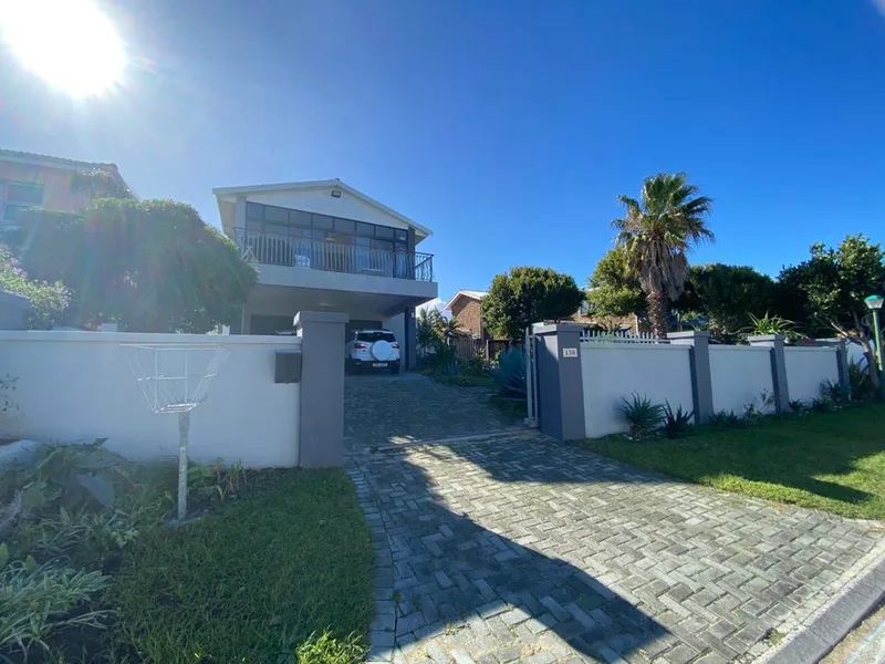 House to rent in Kleinmond Central