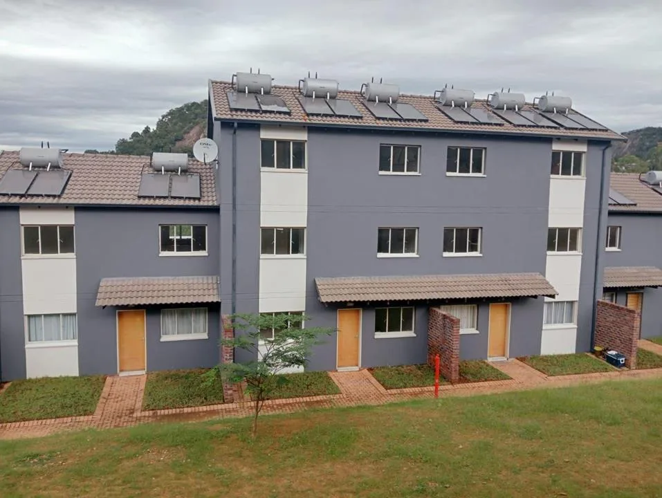2 Bedroom House for sale in Karino