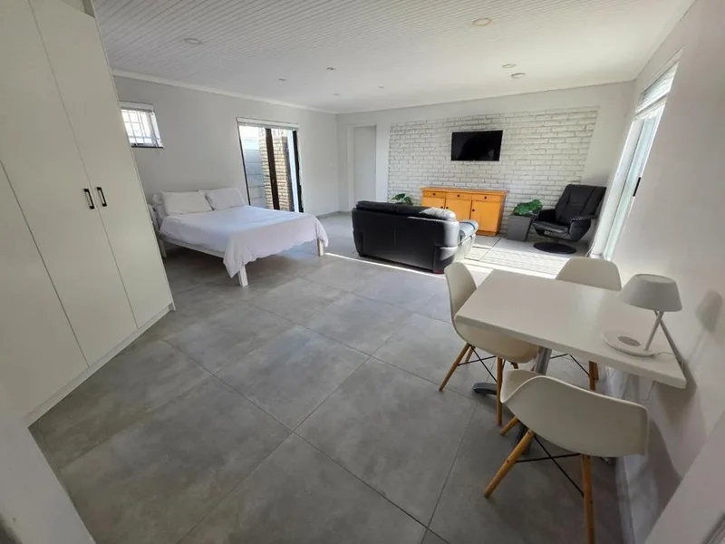 1 Bedroom Apartment / flat to rent in Welgelegen 3