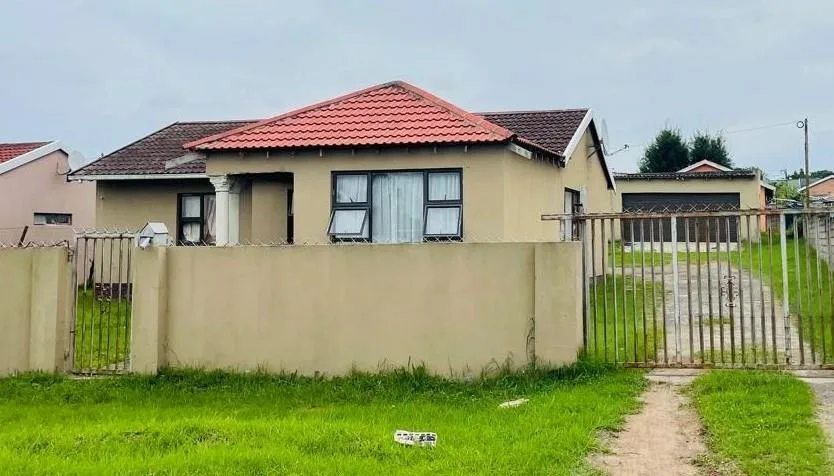3 Bedroom House for sale in Berlin