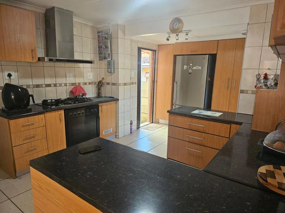 4 Bedroom House for sale in Braelyn