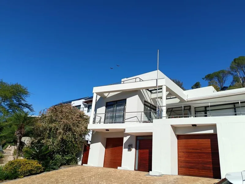 4 Bedroom House to rent in Hoog En Droog