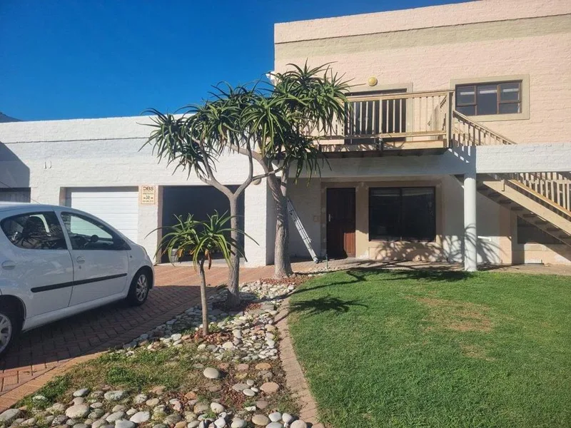 4 Bedroom House to rent in Dana Bay