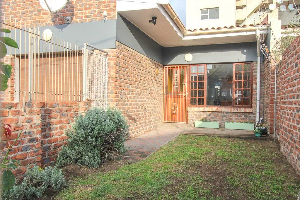 2 Bedroom Townhouse for sale in Quigney