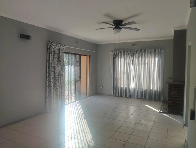 4 Bedroom House for sale in Kameeldoringpark