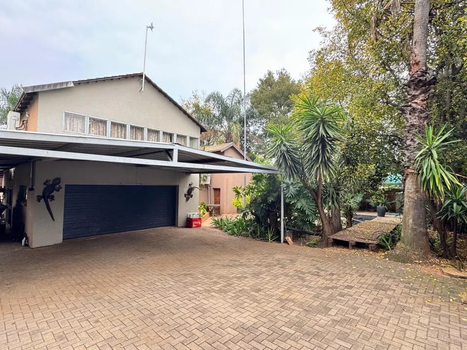 4 Bedroom House for sale in Melodie