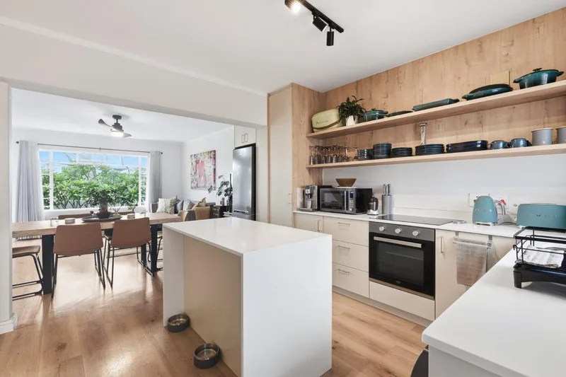2 Bedroom Apartment / flat to rent in Claremont Upper