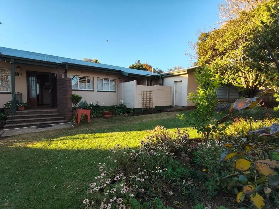 5 Bedroom House for sale in Panorama