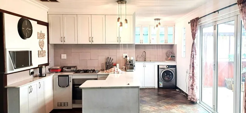 2 Bedroom House to rent in Gleemoor