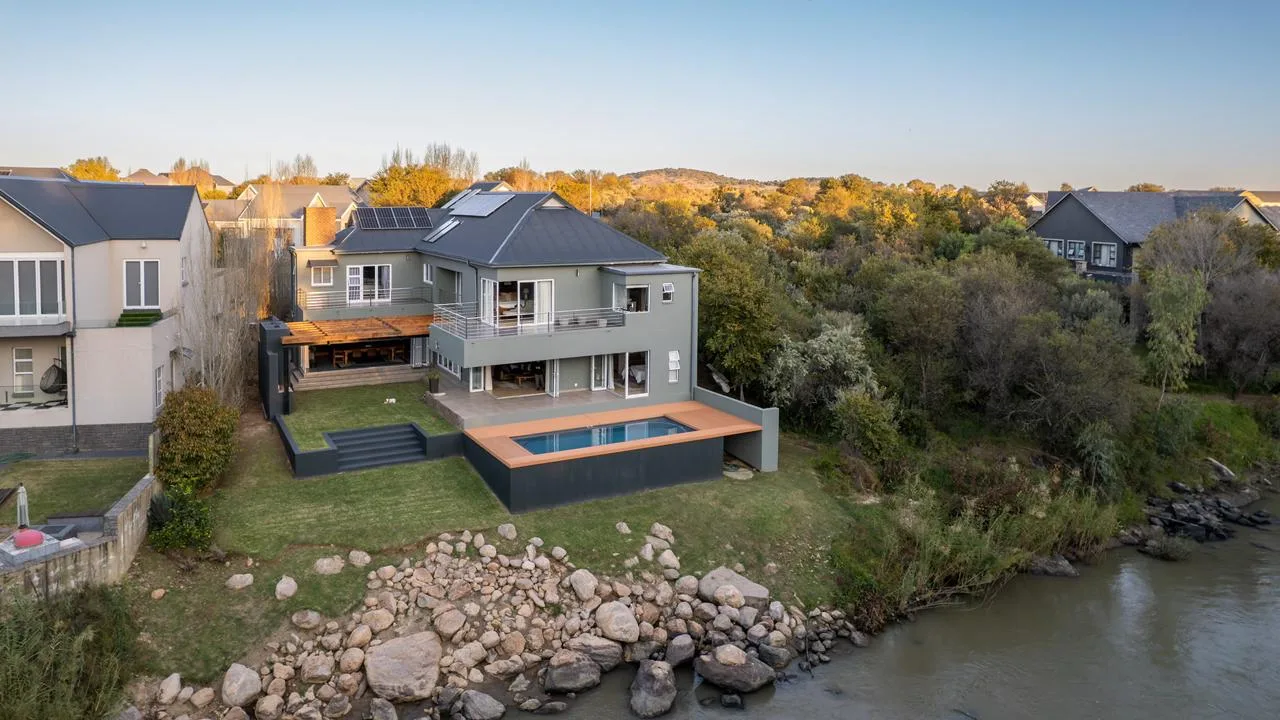 4 Bedroom House for sale in Vaal de Grace Golf Estate