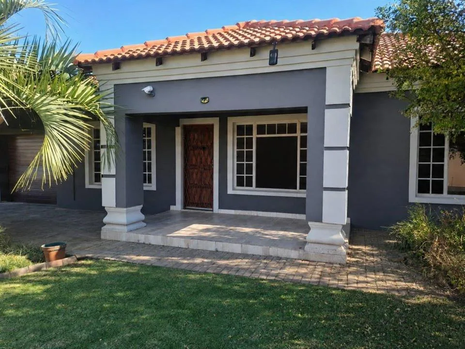 2 Bedroom Townhouse for sale in Flamwood