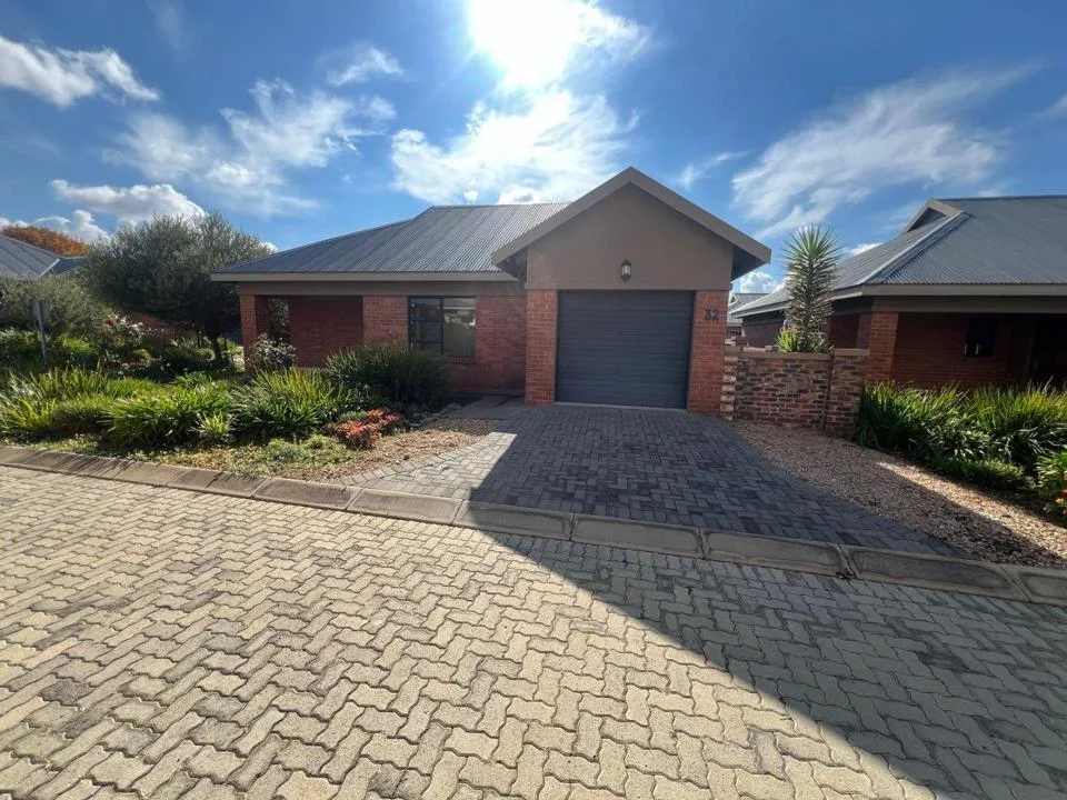 1 Bedroom Townhouse for sale in Baillie Park