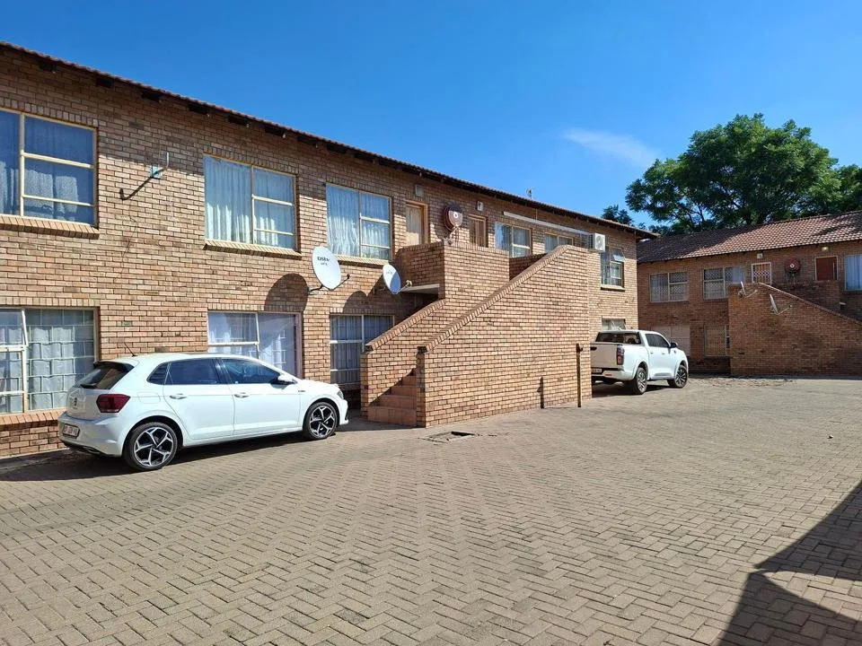 3 Bedroom Townhouse for sale in Annadale