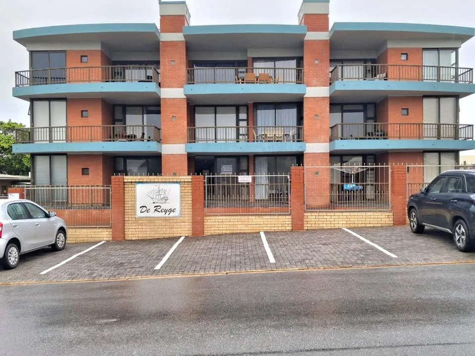 2 Bedroom Apartment / flat for sale in Jeffreys Bay Central