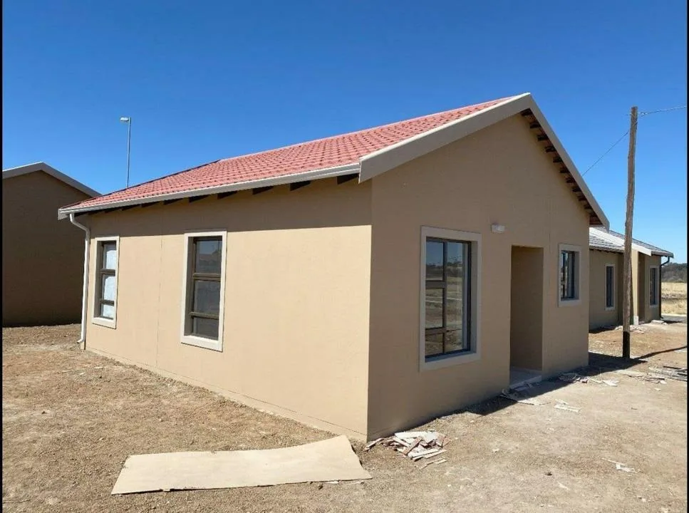 2 Bedroom House for sale in Raceway