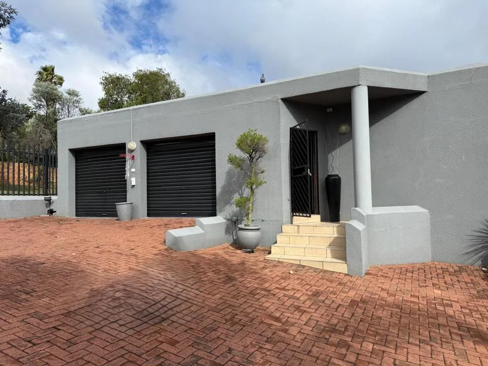 3 Bedroom House for sale in Reyno Ridge