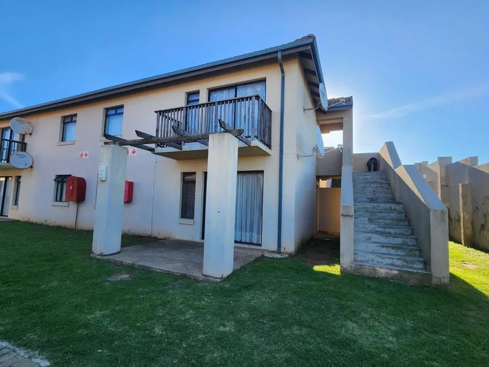 2 Bedroom House for sale in Kidds Beach