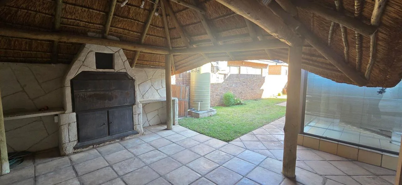 3 Bedroom House for sale in New Park