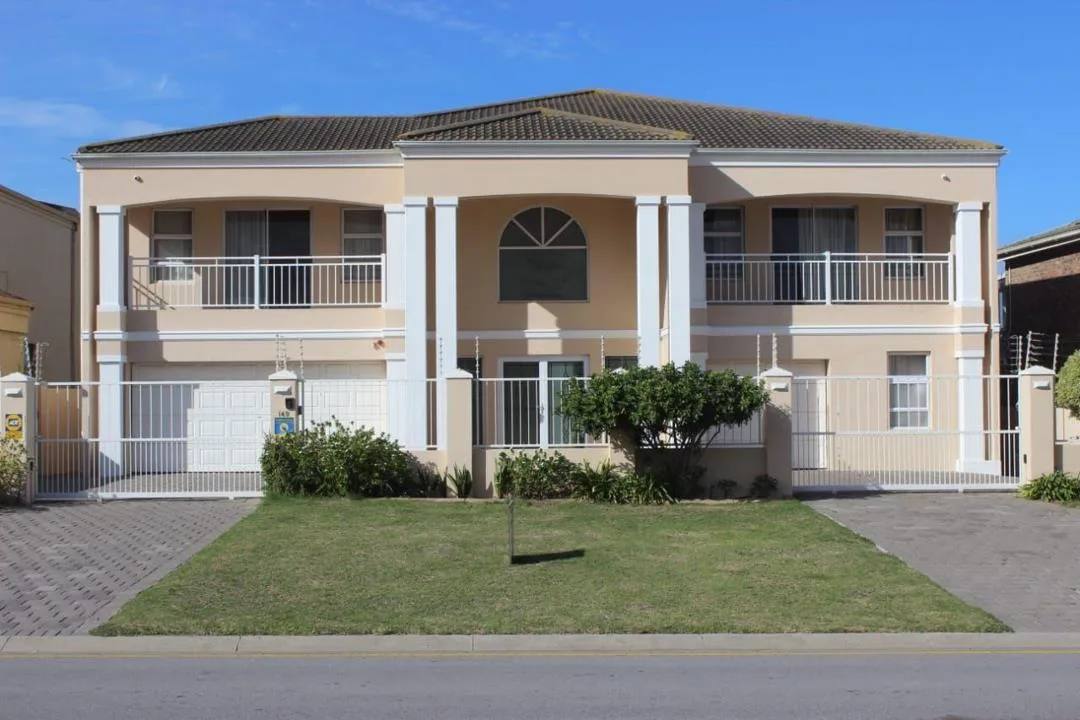 5 Bedroom House for sale in Bluewater Bay