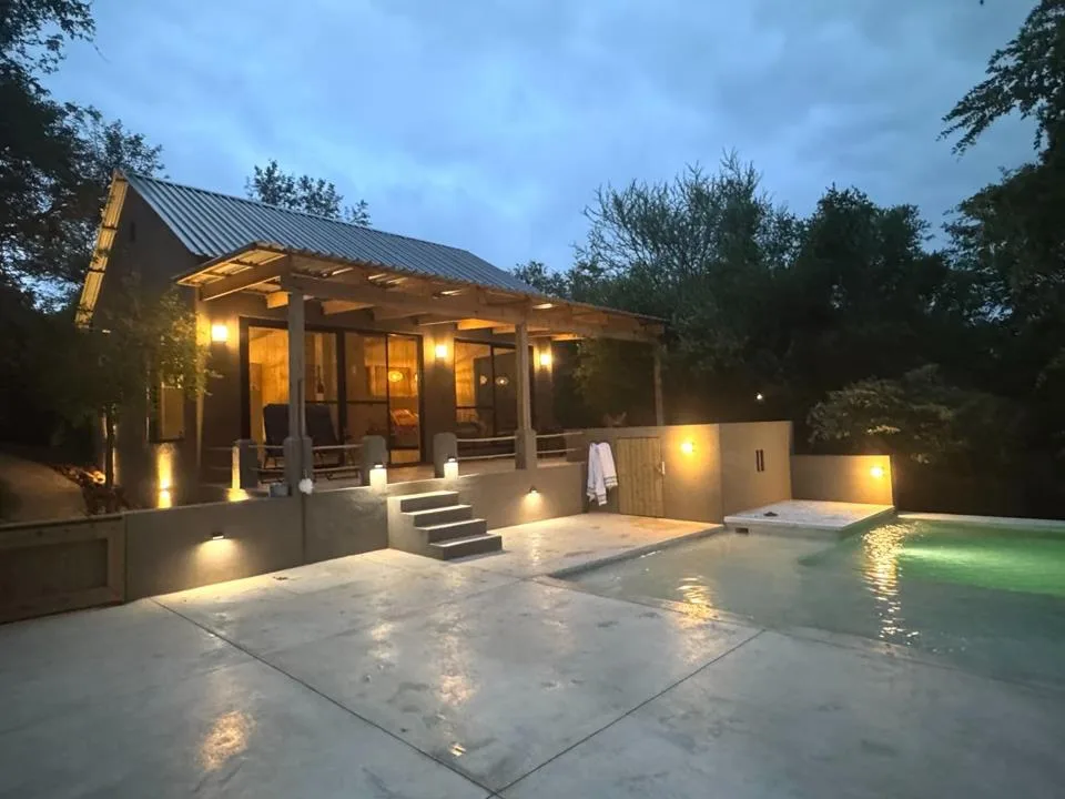 1 Bedroom House for sale in Leopard Rock Nature Reserve