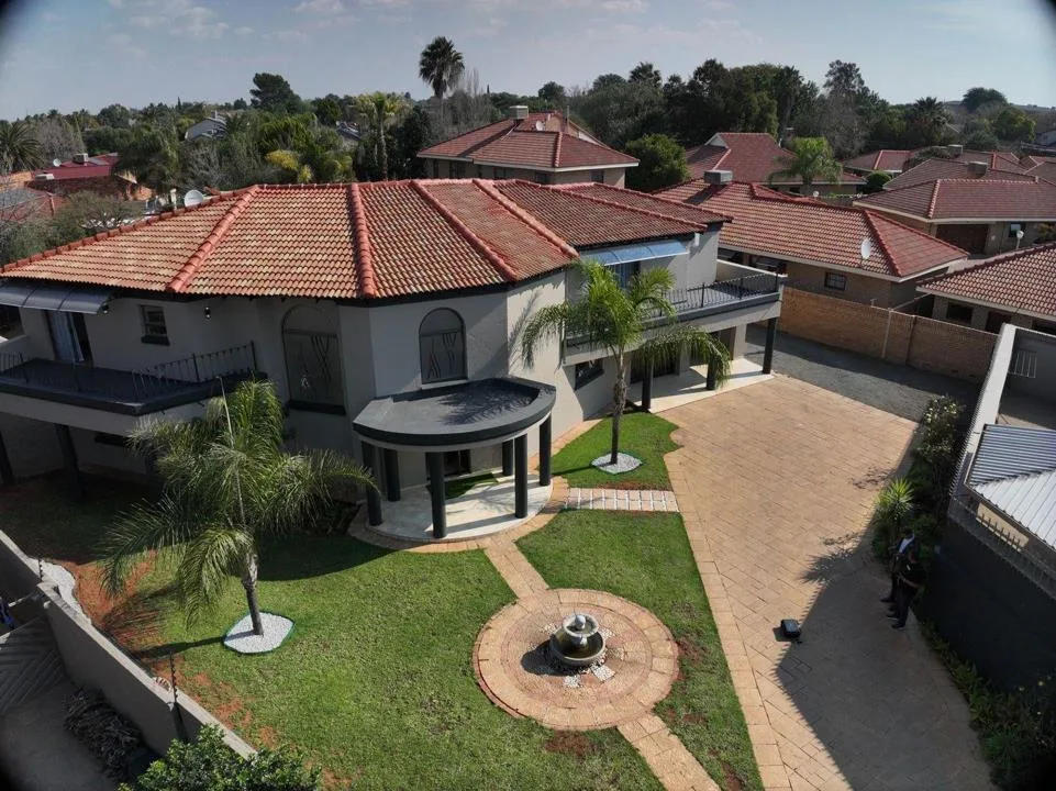 5 Bedroom House for sale in Royldene