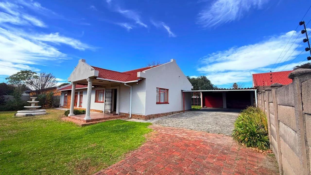 4 Bedroom House for sale in Secunda Central