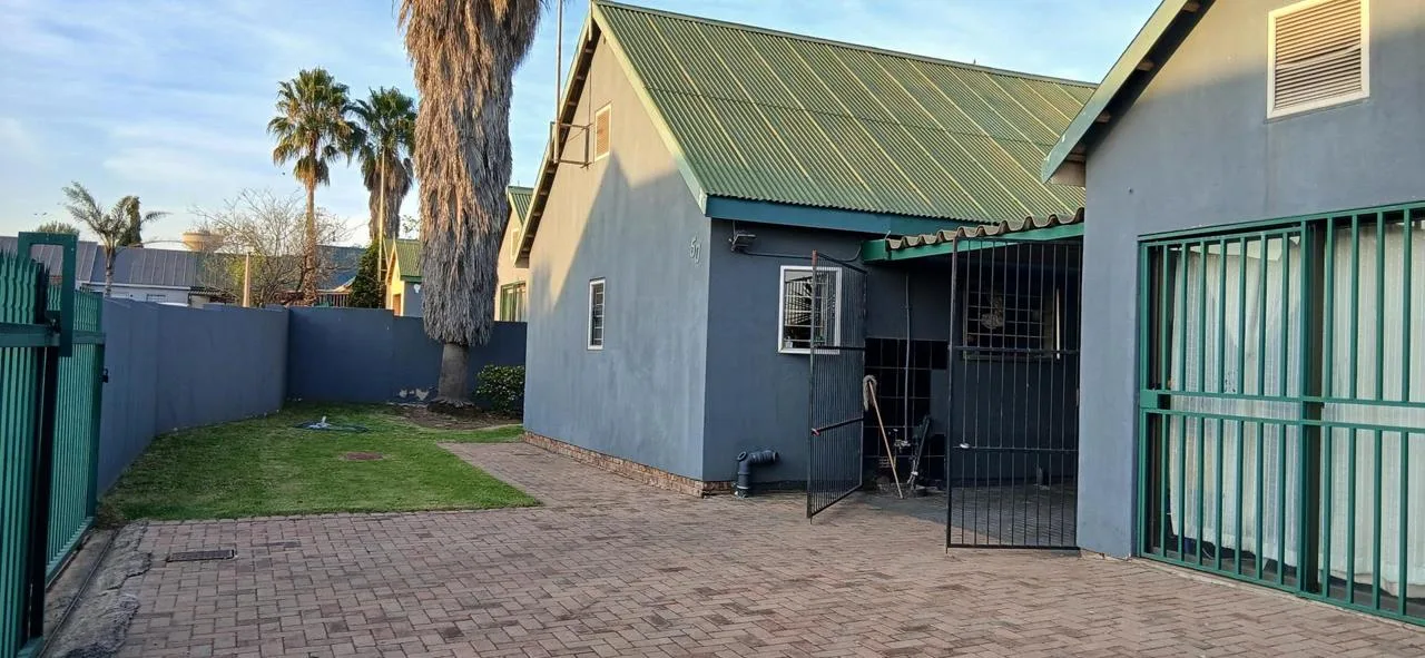 3 Bedroom Townhouse for sale in Reyno Ridge