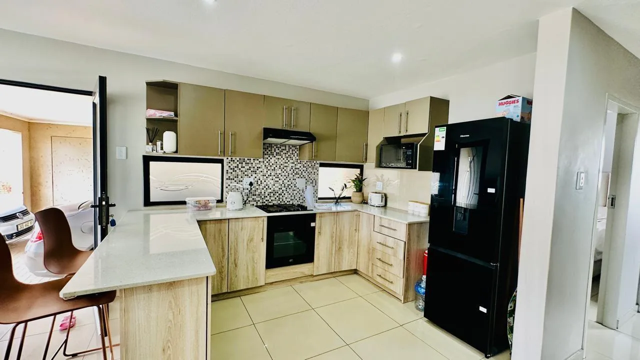 3 Bedroom Townhouse to rent in Jackaroo Park