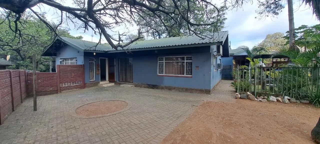 3 Bedroom House for sale in Phalaborwa