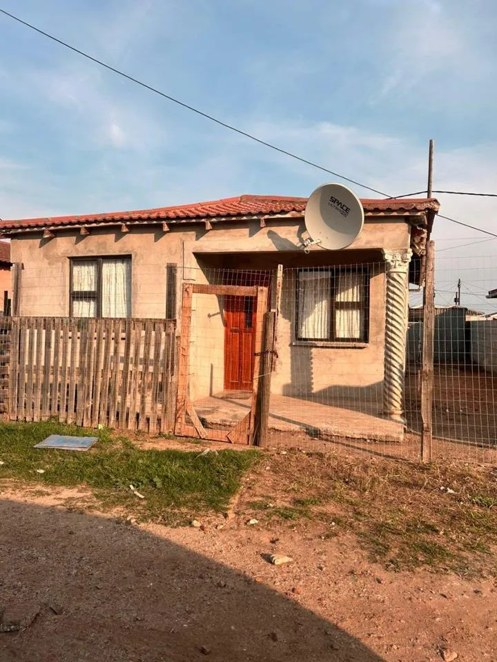 2 Bedroom House for sale in Wells Estate