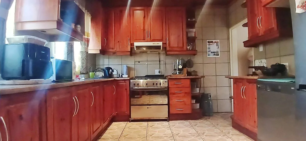 4 Bedroom House for sale in Sasolburg Ext 15