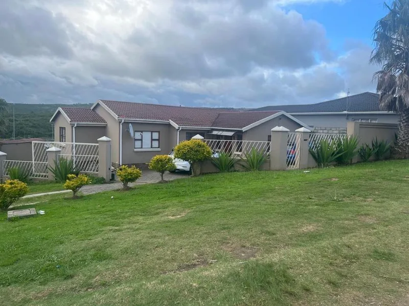 3 Bedroom House for sale in Breidbach