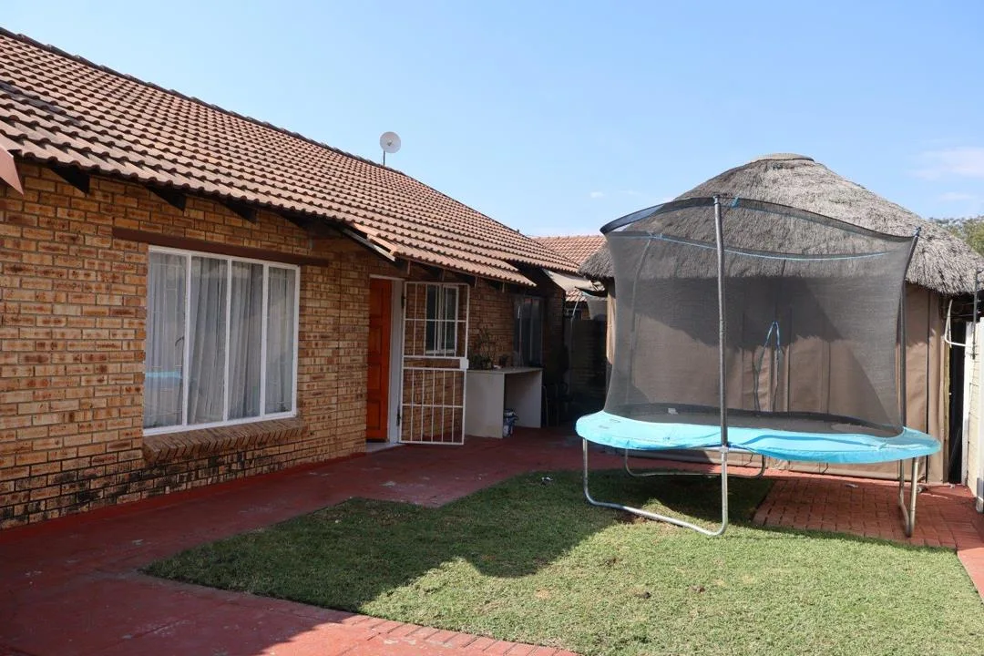 3 Bedroom House to rent in Oos Einde