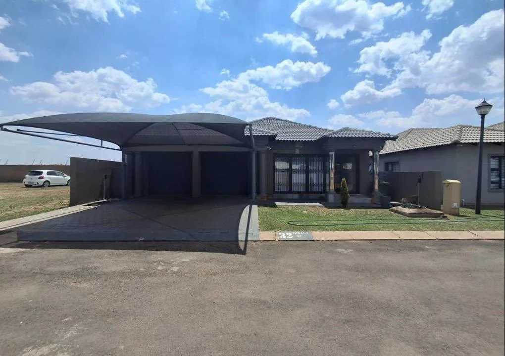 3 Bedroom Townhouse to rent in Delmas
