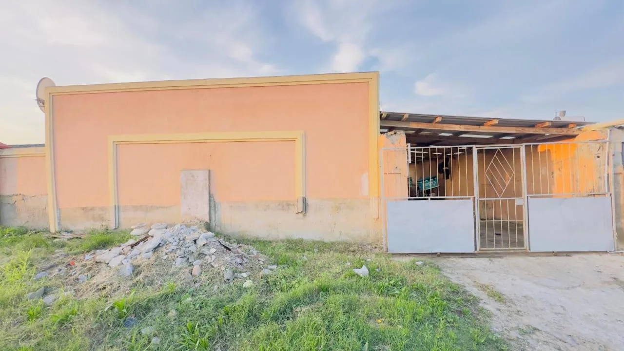 12 Bedroom House for sale in Zwide