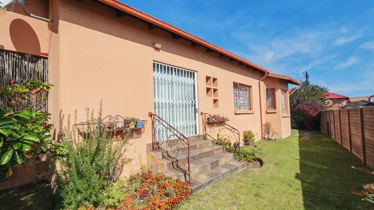 2 Bedroom House for sale in Secunda