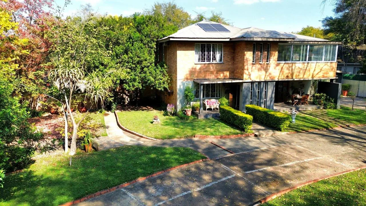 5 Bedroom House for sale in Modimolle