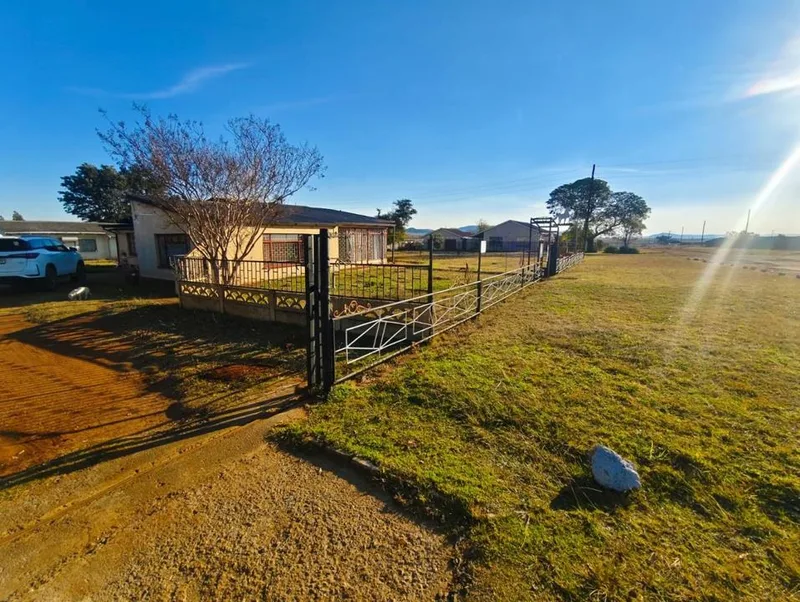 4 Bedroom House for sale in Balfour