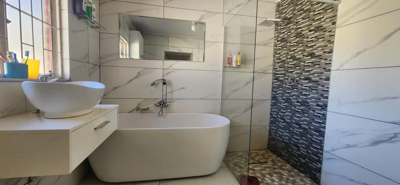 3 Bedroom House for sale in Pellissier