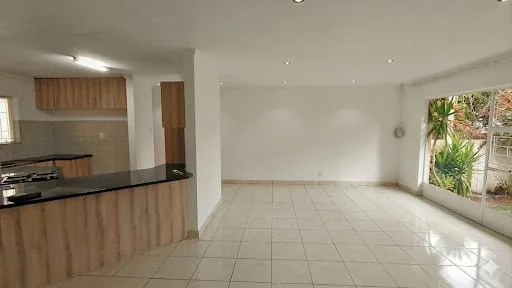 2 Bedroom Townhouse for sale in Heuwelsig