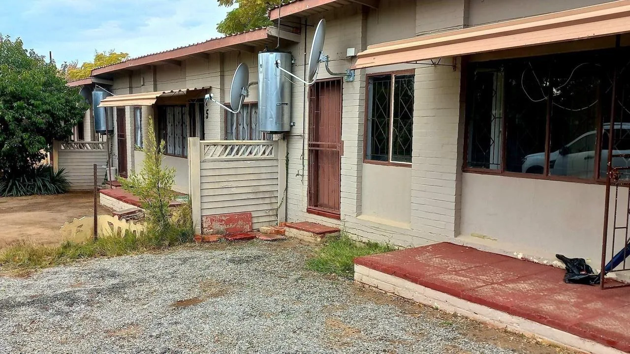 3 Bedroom Townhouse for sale in Winburg