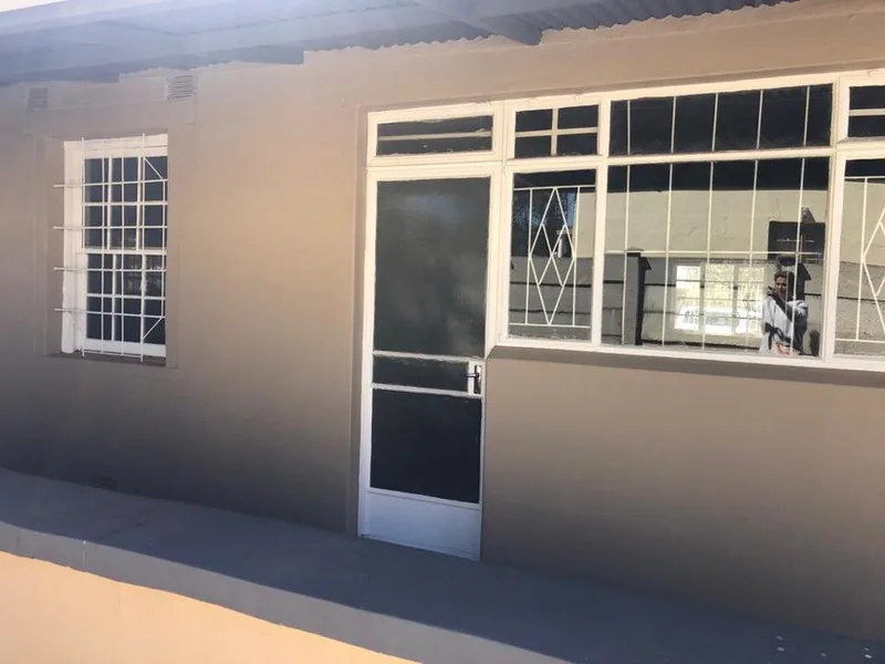 3 Bedroom House for sale in Beaconsfield