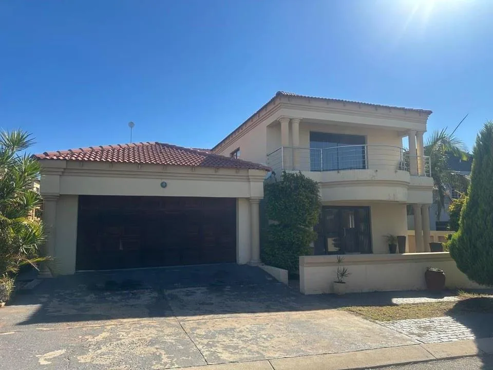 4 Bedroom House for sale in North View Estate