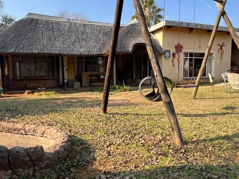 3 Bedroom House for sale in Elandsheuwel