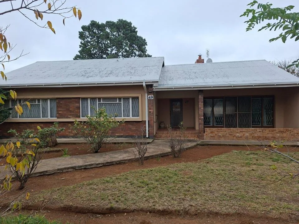 3 Bedroom House for sale in Middelburg