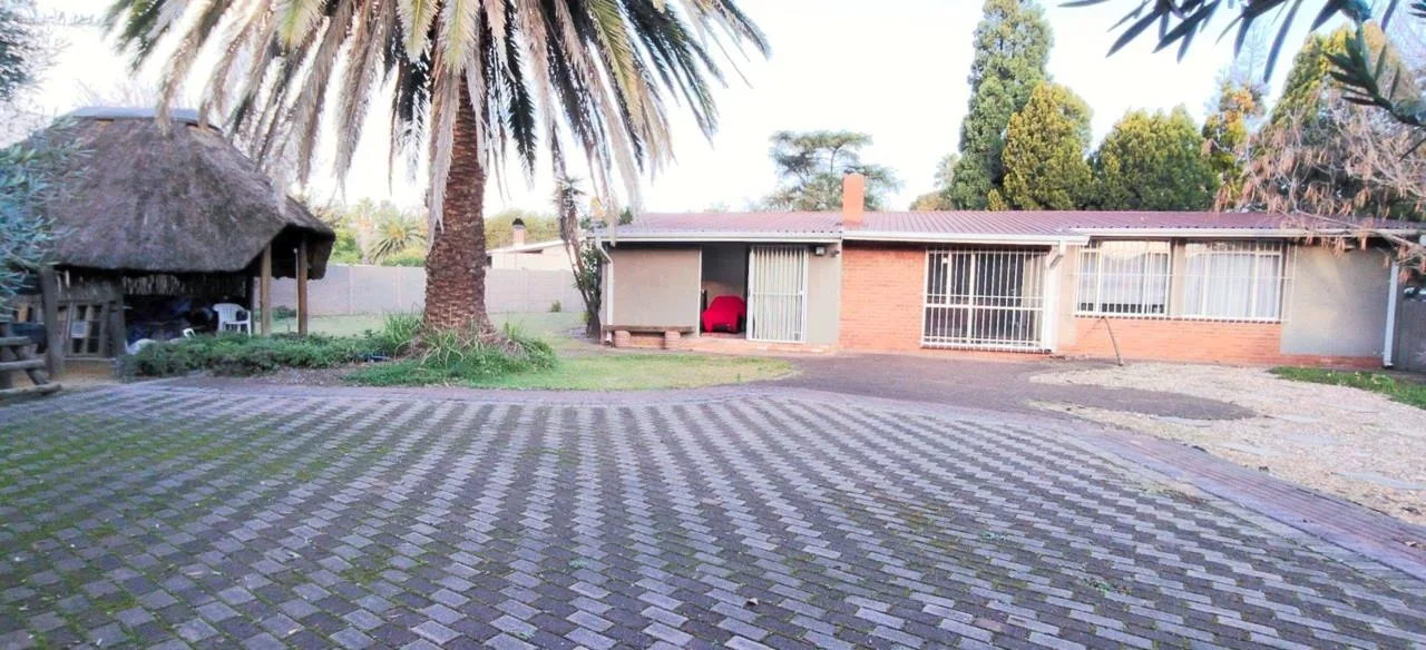3 Bedroom House for sale in Sasolburg Ext 15
