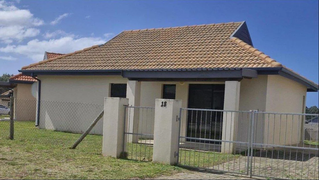 3 Bedroom House for sale in Kidds Beach