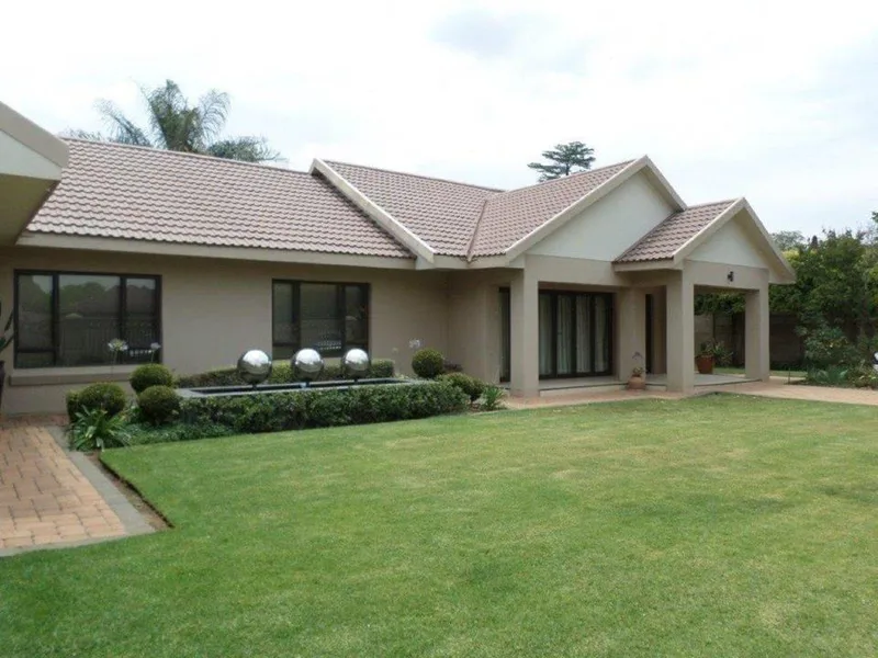 4 Bedroom House for sale in St Helena