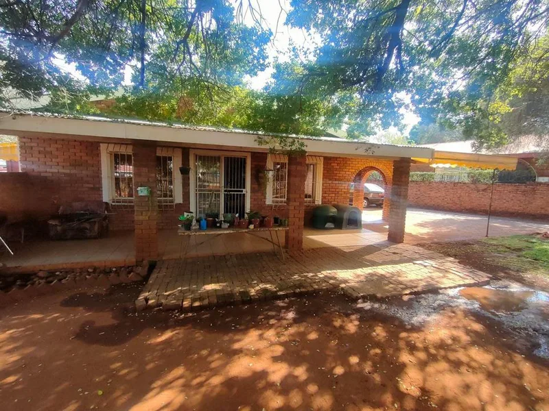 3 Bedroom House for sale in Impala Park
