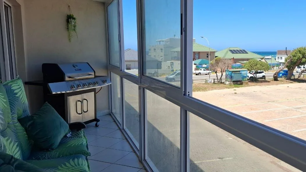 2 Bedroom Apartment / flat to rent in Jeffreys Bay Central